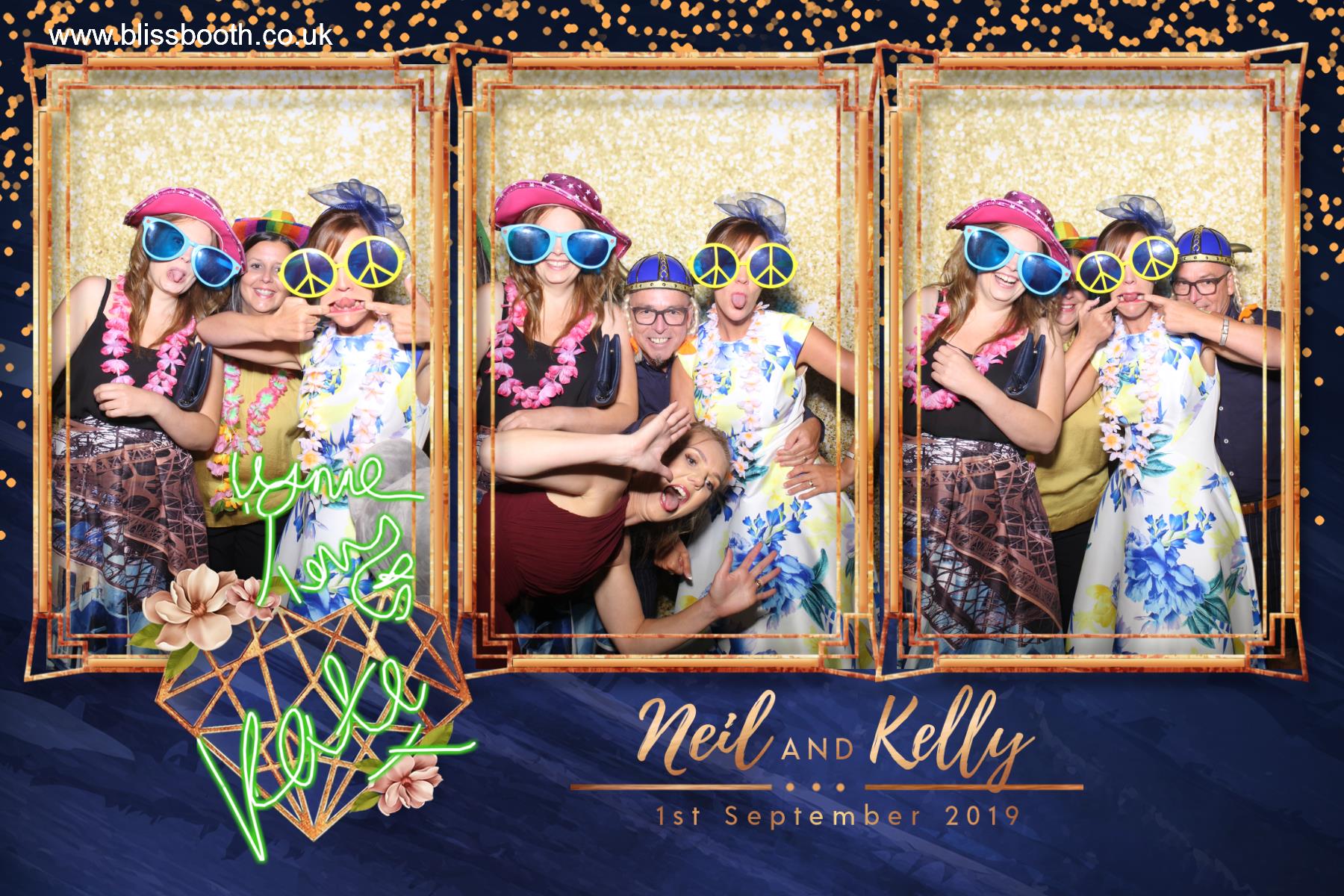 Neil and Kelly | View more photos from the event at gallery.blissbooth.co.uk/u/BlissBooth/Neil-and-Kelly
